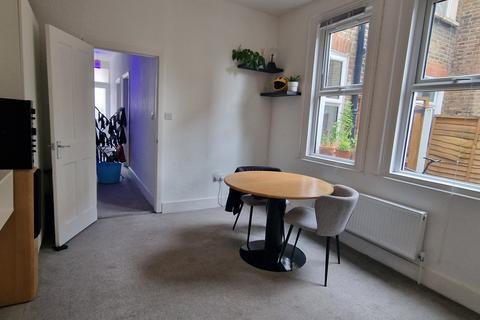 2 bedroom ground floor maisonette to rent, Burges Road, East Ham, London E6