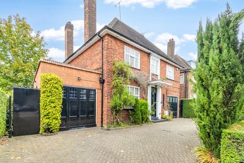 4 bedroom detached house for sale, Linden Lea, London