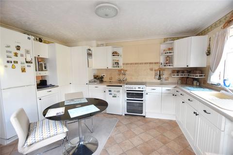 2 bedroom bungalow for sale, Baldwyns Park, Bexley, Kent, DA5