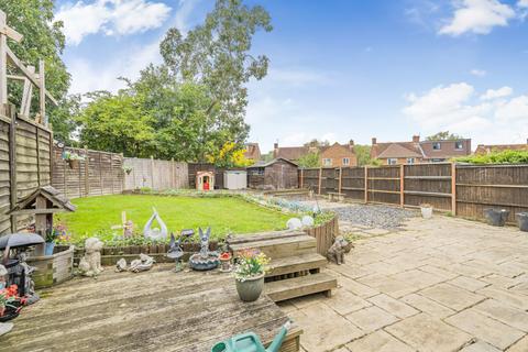 173 Clewer Hill Road, Windsor, SL4 4DZ