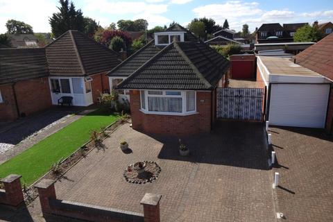 3 bedroom bungalow for sale, Homedale Drive, Luton, Bedfordshire, LU4