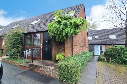 183 Arncliffe Drive, Heelands, Milton Keynes, MK13 7LG