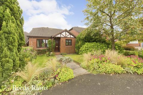 2 bedroom bungalow for sale, Galbraith Close, Cheshire CW12