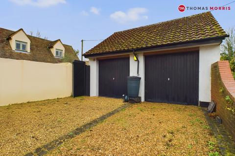 2 bedroom bungalow for sale, The Green, Huntingdon PE28