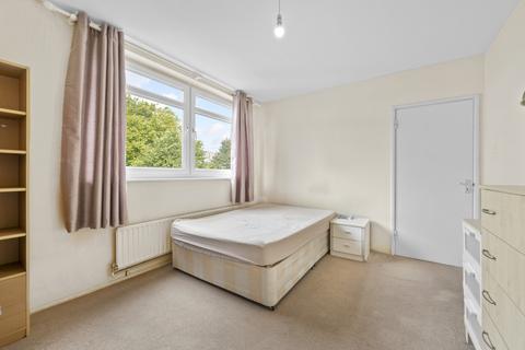 2 bedroom apartment to rent, 17-20 Carlton Drive, Putney SW15