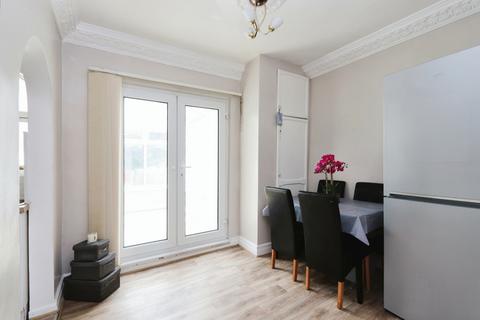 3 bedroom end of terrace house for sale, Gregg House Road, South Yorkshire S5