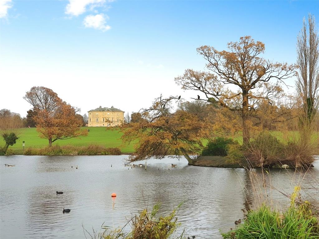 Danson Lake
