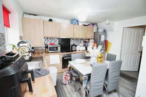 3 bedroom terraced house for sale, Hamsterley Avenue, Greater Manchester M18