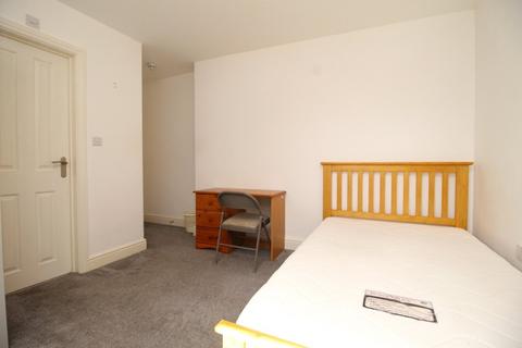 undefined, The Crescent, Surrey TW20