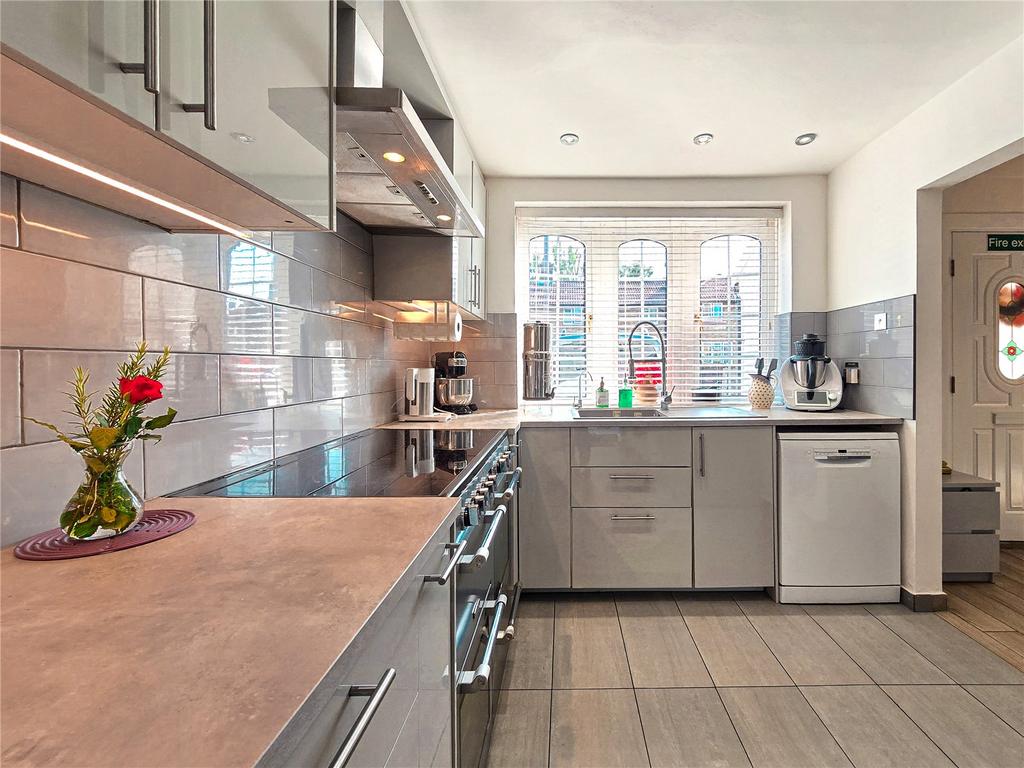 Bright Kitchen
