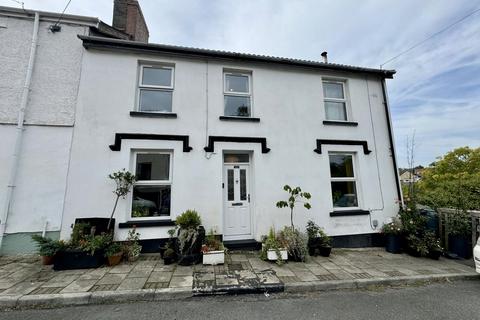 4 bedroom end of terrace house for sale, Merthyr Tydfil CF47