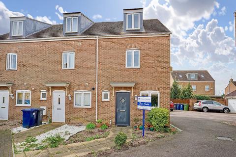 3 bedroom end of terrace house for sale, Robertson Way, Huntingdon, Cambridgeshire.