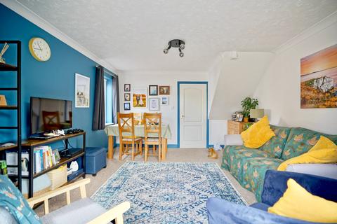 3 bedroom end of terrace house for sale, Robertson Way, Huntingdon, Cambridgeshire.