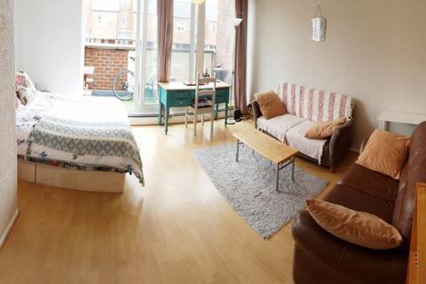 1 bedroom in a flat share to rent, London, N1