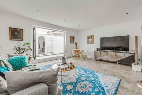 2 bedroom flat for sale, New Kings Road, London SW6