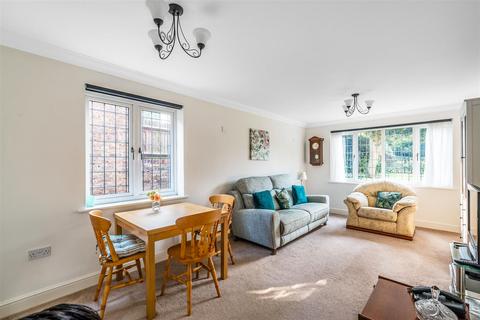 1 bedroom retirement property for sale, ASHCROFT PLACE, LEATHERHEAD, KT22