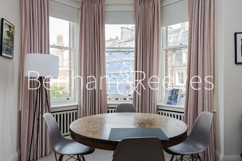 1 bedroom apartment to rent, Durward House, Kensington Court W8