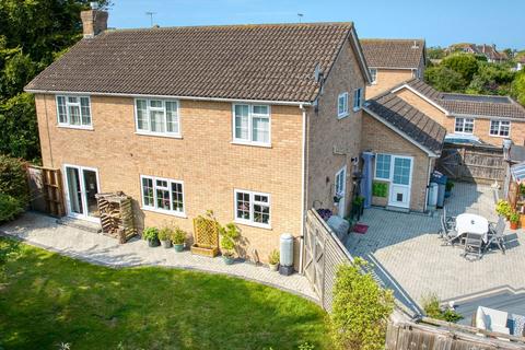 4 bedroom detached house for sale, Albany Close, Worthing, BN11