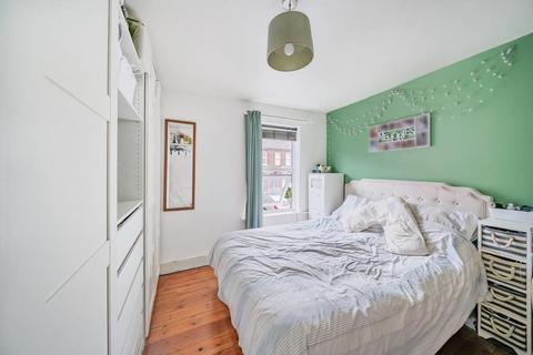 2 bedroom terraced house for sale, High Wycombe,  Train station,  Buckinghamshire,  HP13