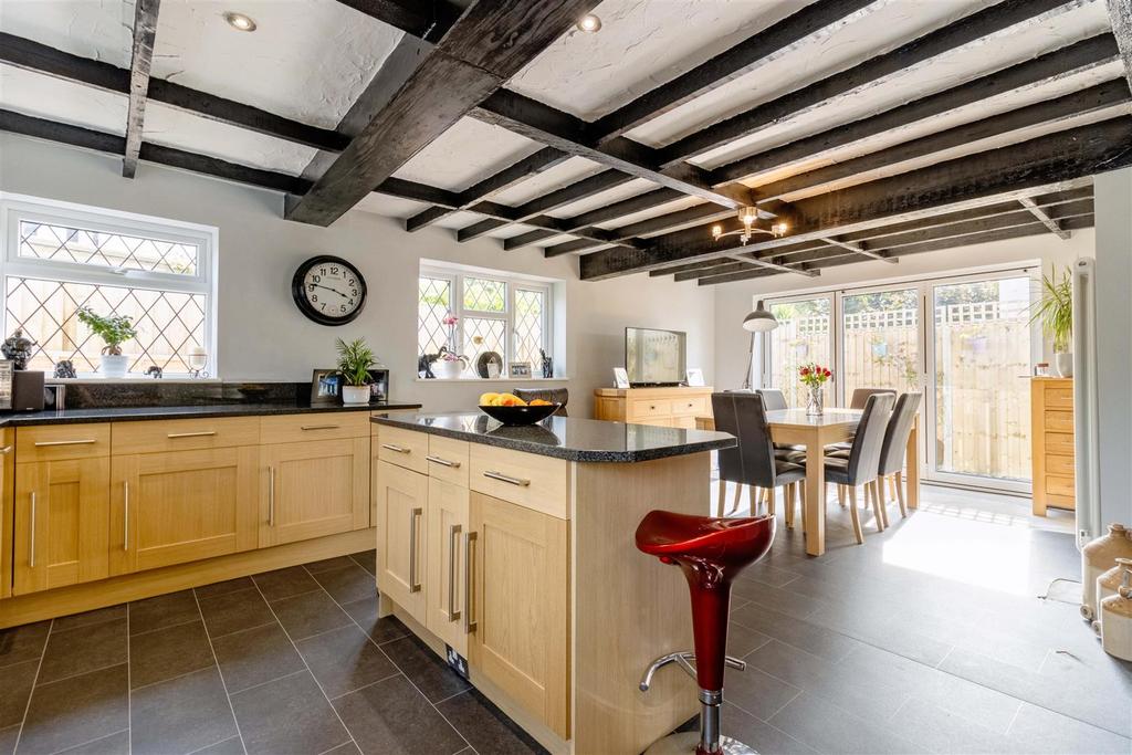 Ansisters Road, Ferring, Worthing 4 bed detached house to rent £2,750