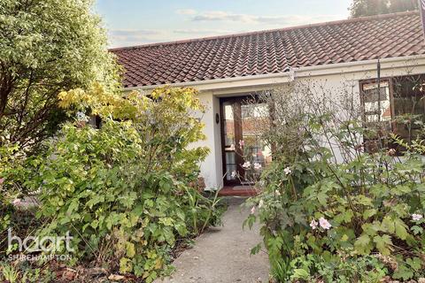 2 bedroom bungalow for sale, Priory Gardens, BRISTOL