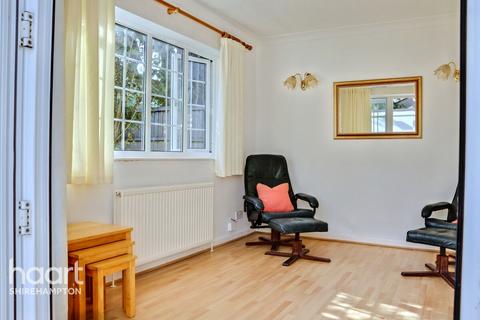 2 bedroom bungalow for sale, Priory Gardens, BRISTOL