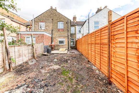 101 Penshurst Road, Thornton Heath, CR7 7EF
