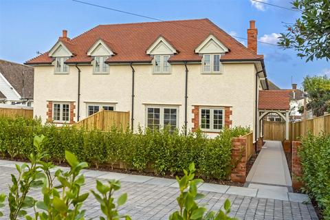 4 bedroom semi-detached house for sale, East Avenue, Goring-By-Sea, BN12 4DD