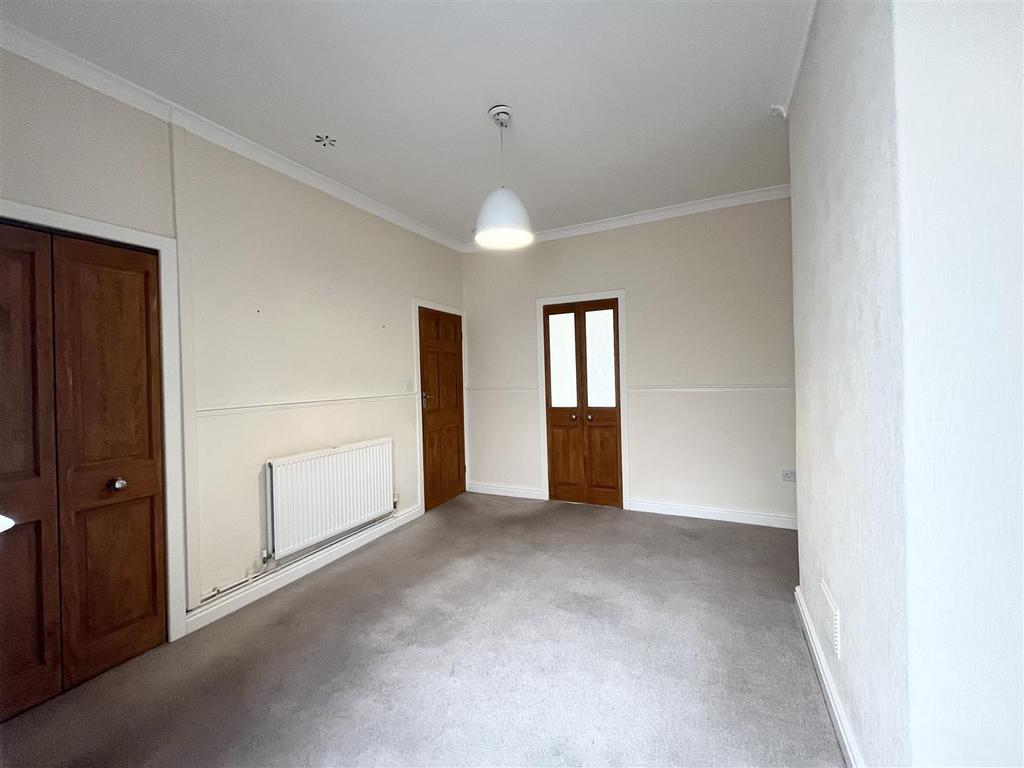 Crewe Road, Sandbach CW11 2 bed terraced house for sale £199,000
