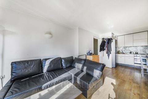 1 bedroom flat for sale, Deals Gateway, London SE13 - Great City Access!