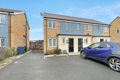 2 bedroom end of terrace house for sale, Bloomfield Drive, Hinchingbrooke Park, Huntingdon.