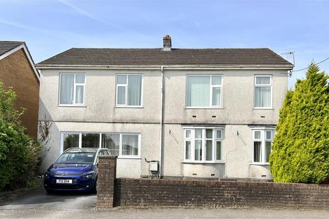 5 bedroom detached house for sale, Heol Morlais, Llangennech, Llanelli