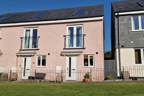 13 Cavendish Crescent, Newquay, TR7 3DS