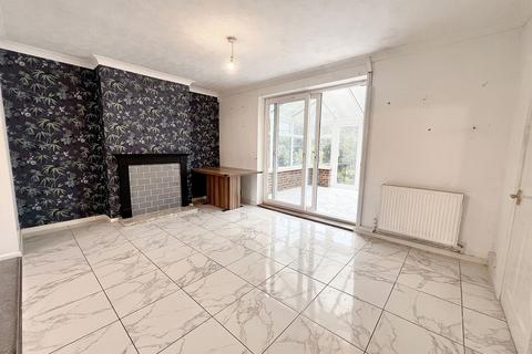 3 bedroom semi-detached house for sale, Southern Way, Milton Keynes MK12