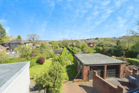 189 Warminster Road, Sheffield, S8 8PP