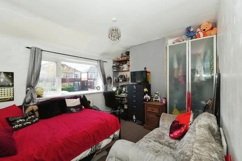 189 Warminster Road, Sheffield, S8 8PP