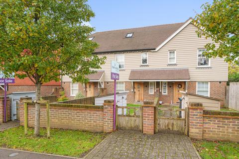 4 bedroom terraced house for sale, Brighton Road, Handcross, RH17