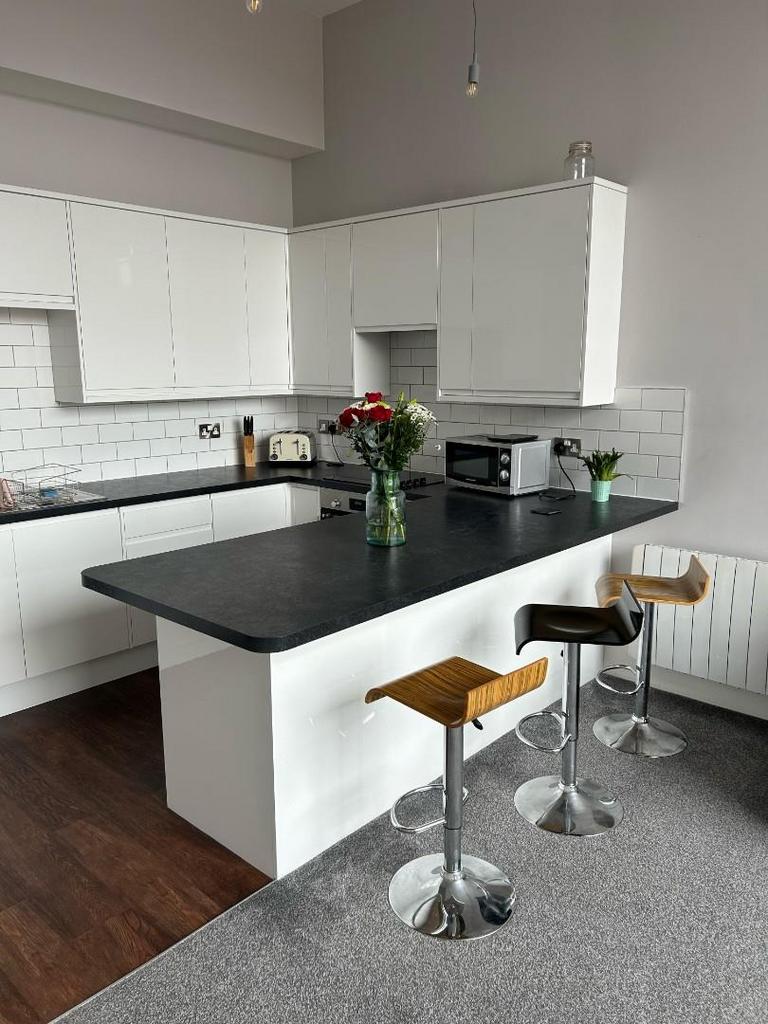 Kitchen area.jpg