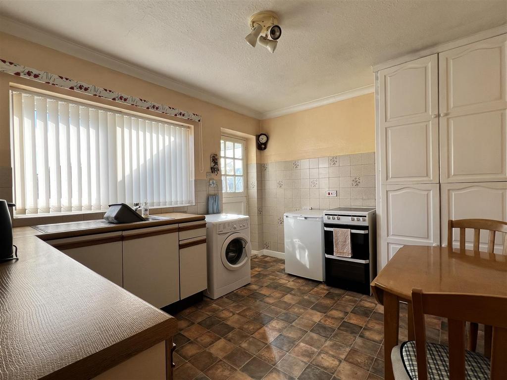 209 B7462-2 A99-491 C-8 ADB-B431 B9161 A8 B.jpeg