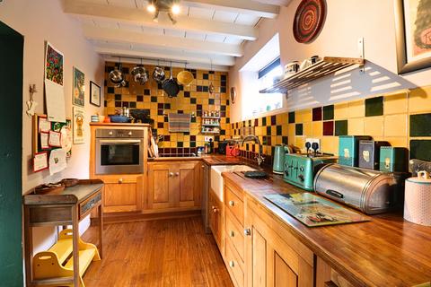 8 Foster Clough, Hebden Bridge, HX7 5QZ