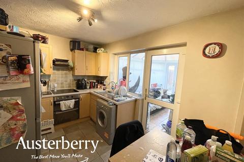 2 bedroom townhouse for sale, Falcon Road, Stoke-On-Trent ST3