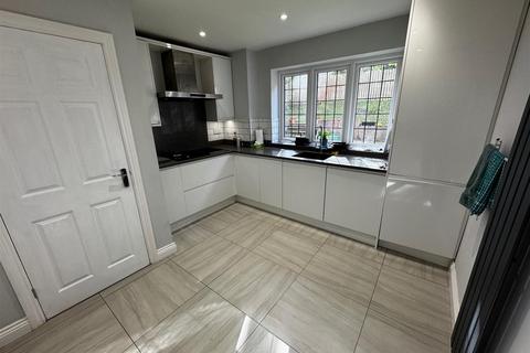 4 bedroom detached house to rent, Ferens Park, Durham