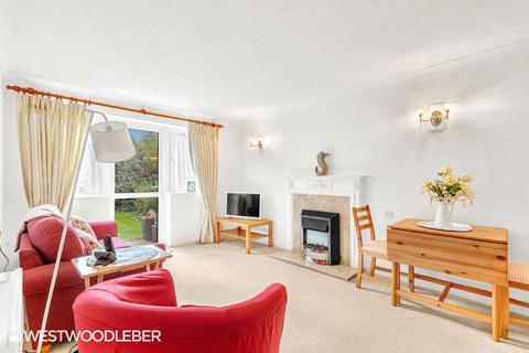 1 bedroom flat for sale, High Street, Hoddesdon EN11