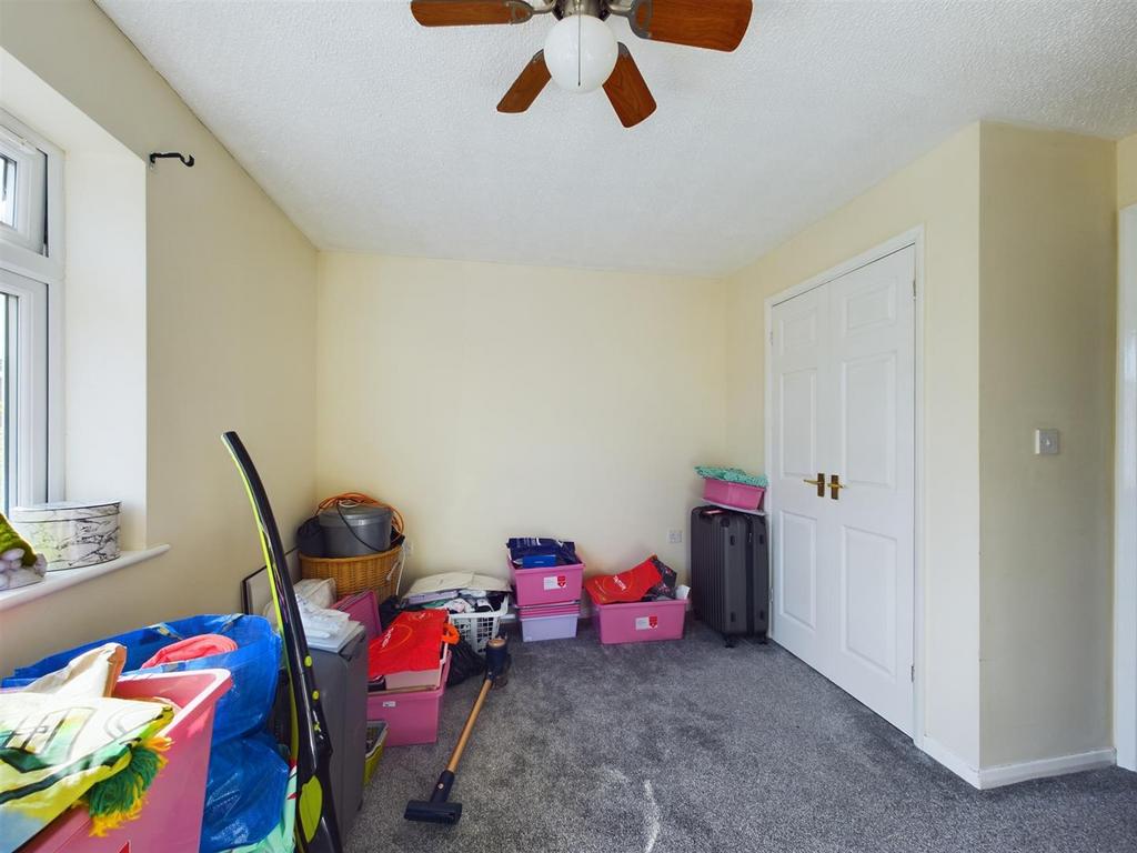 Master Bedroom (2).jpg