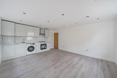 2 bedroom apartment to rent, Basingstoke,  Hampshire,  RG21