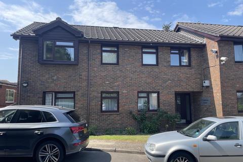 2 bedroom flat for sale, Windsor,  Berkshire,  SL4