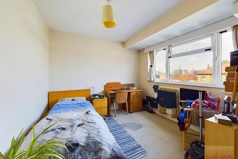 2 bedroom maisonette for sale, Ranmoor Close, Harrow