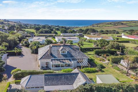 4 bedroom detached house for sale, Helston Road, Penzance TR20