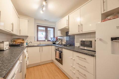 56 Cobb Close, Datchet, Slough, SL3 9QZ