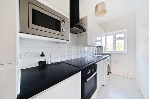 2 bedroom apartment for sale, Charlton Road, London